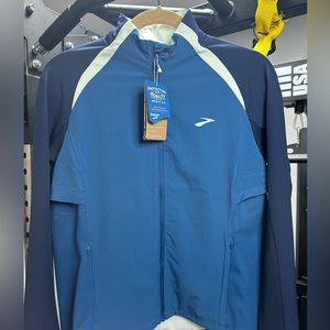 Brooks fusion hybrid running jacket (women’s) sz M